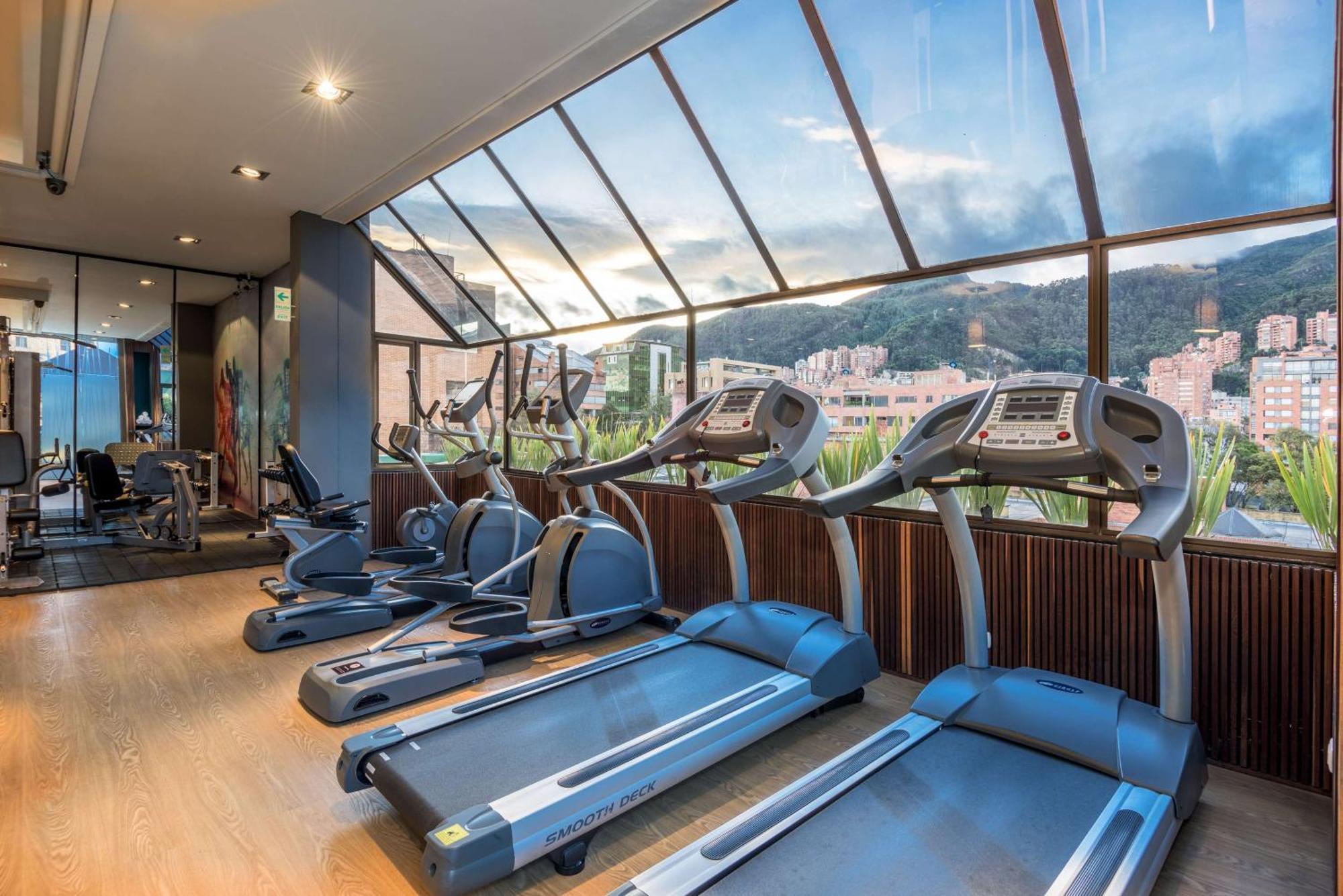 Nh Collection Bogota Andino Royal Hotel Exterior foto The gym at the hotel